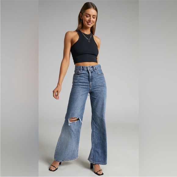 Levi's Premium High Loose Distressed Flare Jeans Size 27 - Picture 10 of 10